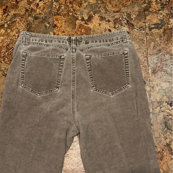 Talbots Women’s Straight Leg Corduroy Stretch Jeans Tan Size 8 Boot Cut Chino - Picture 6 of 9